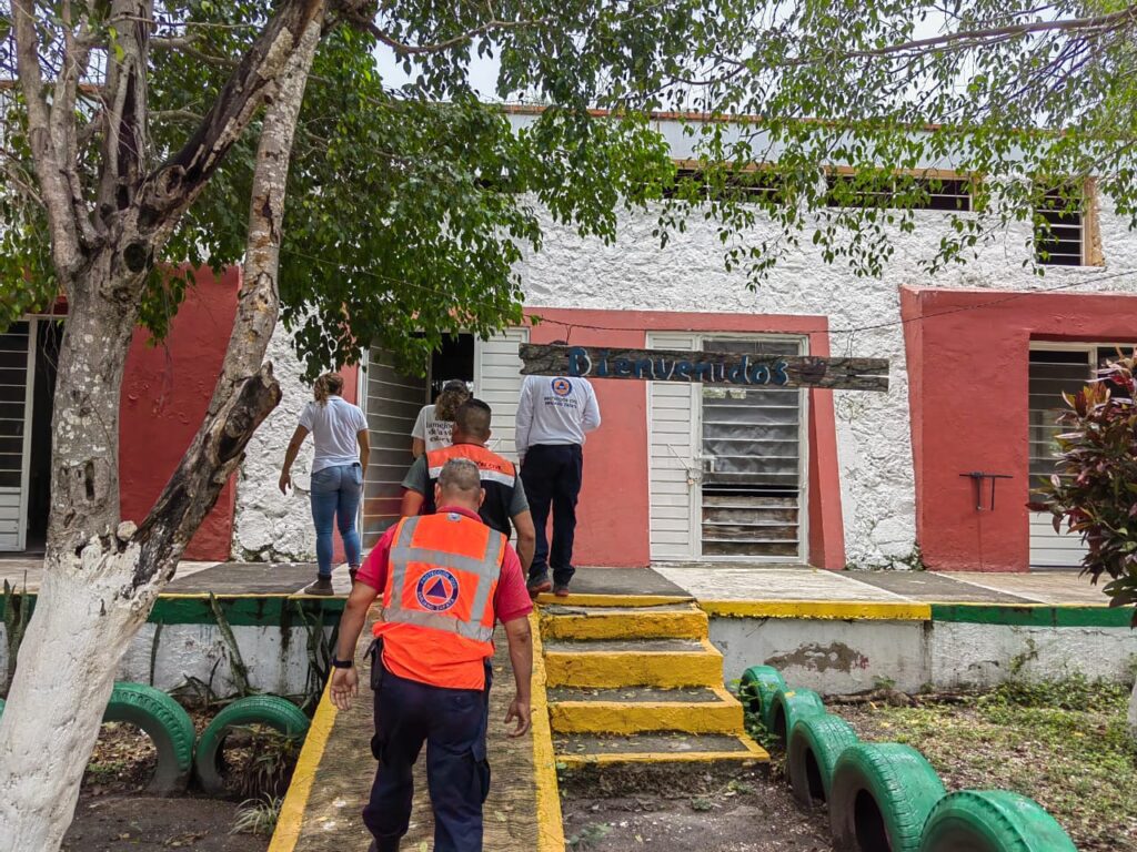 EZ atiende caminos afectados por lluvias 09