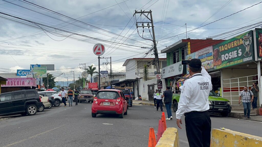 Nueva circulación en calle principal de Las Trancas 01