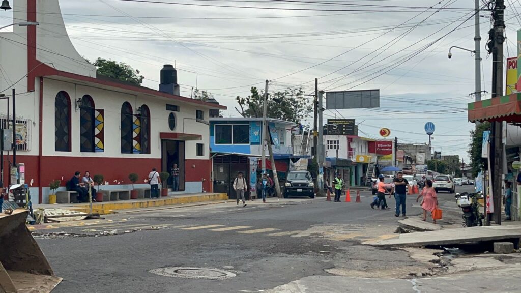 Nueva circulación en calle principal de Las Trancas 03