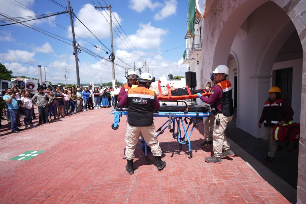 Participa Ayuntamiento de Emiliano Zapata en Simulacro Nacional 2024