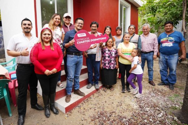 Entrega Erick Ruíz primeros cuartos dormitorio portada